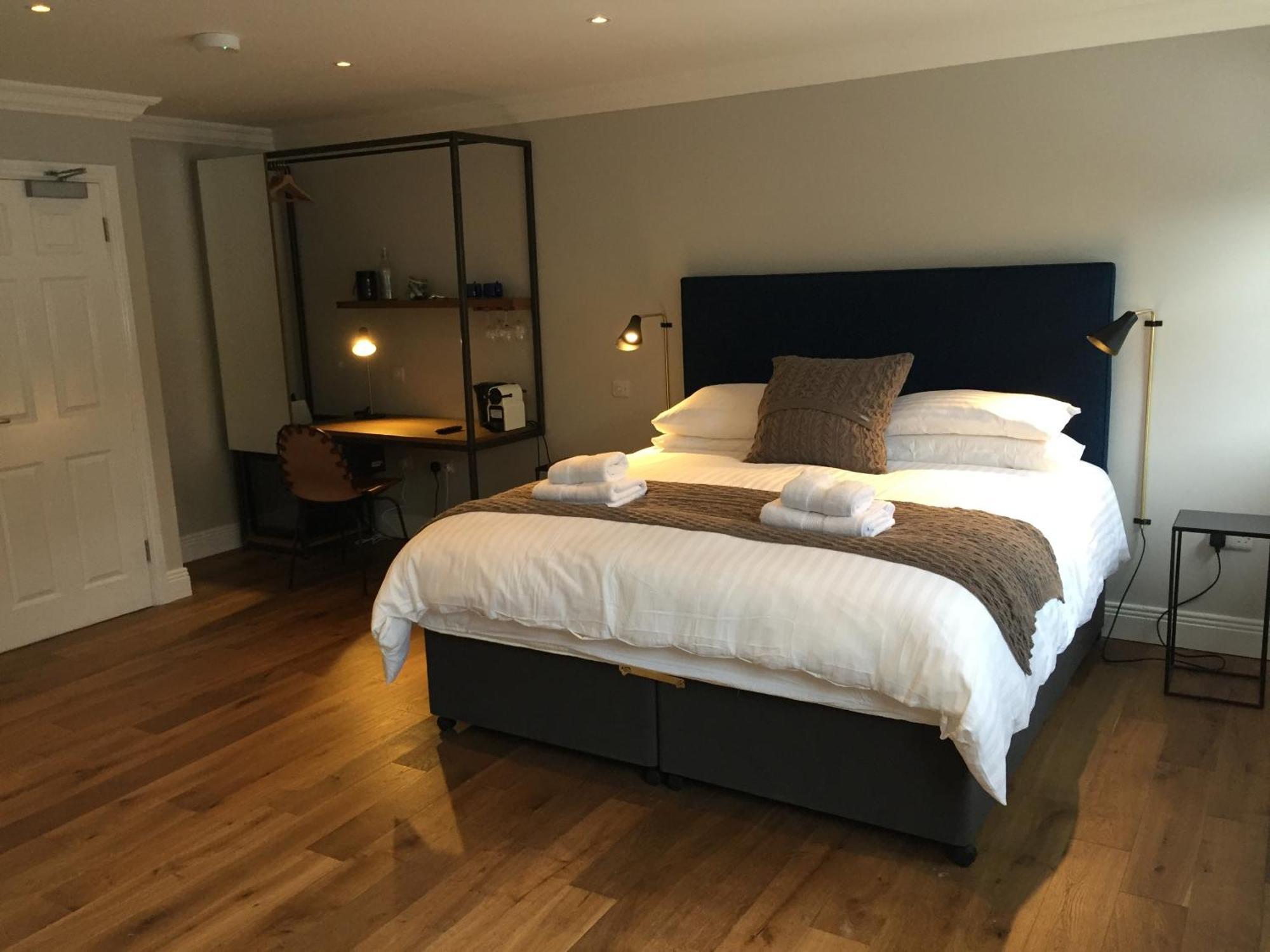Superior King Room